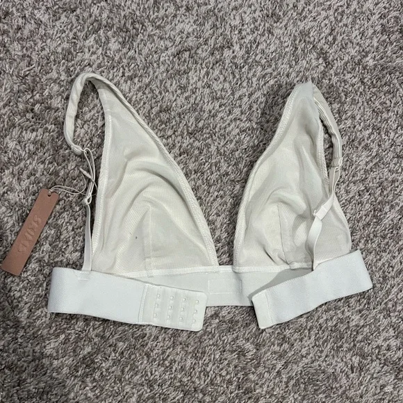 SKIMS Cotton Rib Plunge Bralette MEDIUM - Picture 6 of 7